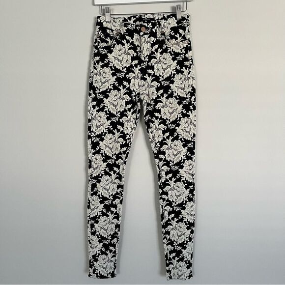 7 For All Mankind Black and White Embroidered Floral Skinny Pants, Size 26 - Picture 3 of 12